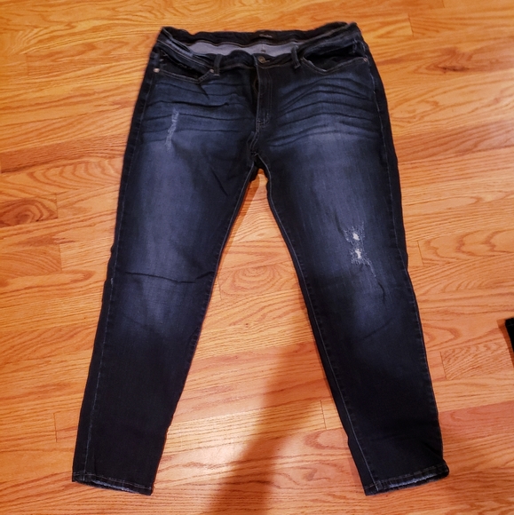 2 Pairs of KanCan Curvy Girl-sold together - Picture 2 of 6